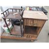Image 1 : 2 Small Wooden Stands