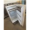 Image 2 : Danby Mini Fridge