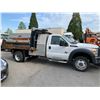 Image 4 : 2013 FORD F-550 XL SUPER DUTY DUMP SALTER, WHITE, VIN 1FDUF5HT3DEB48630