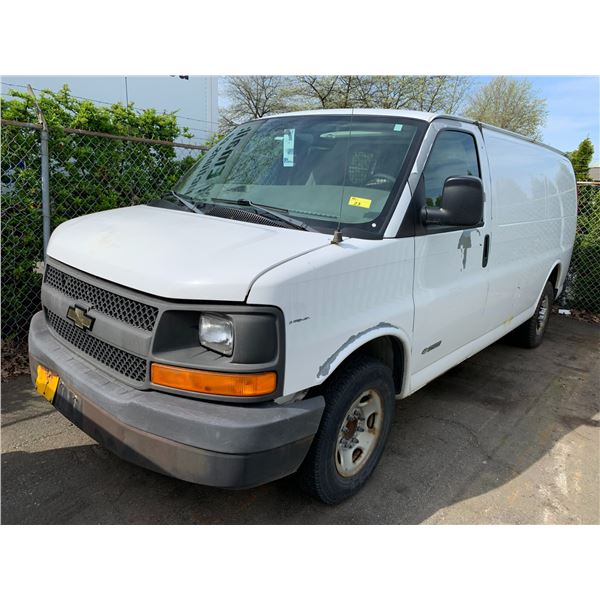 2006 CHEVROLET EXPRESS 2500 VAN, WHITE, VIN 1GCGG25V861220872