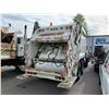 Image 3 : 2010 AUTOCAR 2DR GARBAGE TRUCK, WHITE, VIN 5VCACLJF1AH210449