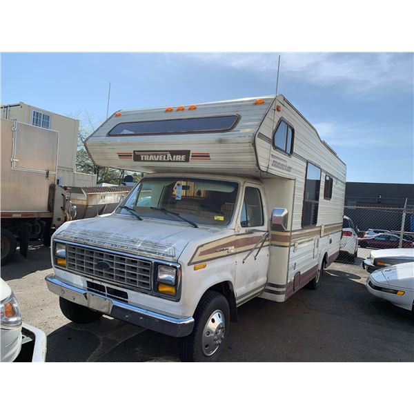 1985 FORD TRAVEL AIRE ECONOLINE 350 XL MOTOR HOME, WHITE, VIN 1FDKE30L7FHA84345