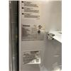 Image 8 : SAMSUNG RS5300 36" STAINLESS STEEL 2 DOOR FRENCH DOOR REFRIGERATOR / FREEZER WITH FAMILY HUB, WATER