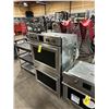 Image 2 : FRIGIDAIRE FPET3077RFG PROFESSIONAL 29.5" STAINLESS STEEL DUAL INSERT WALL OVEN