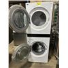Image 2 : LG THINQ WHITE FRONT LOAD INVERTER DIRECT DRIVE STACKING 27"W X 30"D X 74"H WASHER DRYER COMBO UNIT