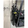 Image 2 : PAIR OF BLACK PROFESSIONAL SPEAKER / PA STANDS