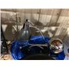 Image 2 : INSTANT POT DUO SV MULTI-USE PROGRAMMABLE PRESSURE COOKER & BAG OF 3 ASSORTED STAINLESS TABLE LAMP