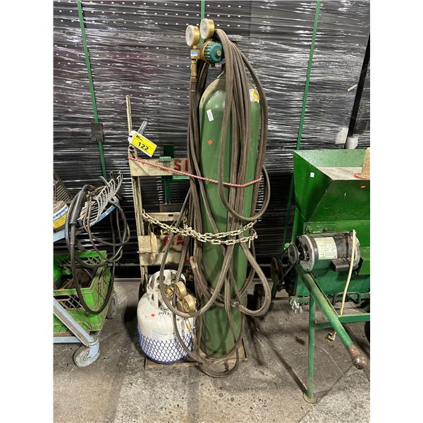 GREEN MOBILE INDUSTRIAL TORCH CART WITH BOTTLES, GAUGES, HOSES, & TORCH