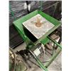 Image 3 : GREEN ELECTRIC INDUSTRIAL MOBILE MULCHER
