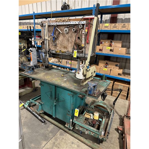 HEAVY DUTY GREEN METAL MOBILE WORK STATION WITH BENCH SHEAR, NO. 455 BENCH VISE, LARGE BLUE BENCH
