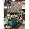 Image 4 : HEAVY DUTY GREEN METAL MOBILE WORK STATION WITH BENCH SHEAR, NO. 455 BENCH VISE, LARGE BLUE BENCH