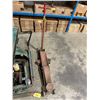 Image 2 : RED MOBILE HEAVY DUTY HYDRAULIC MOBILE FLOOR JACK