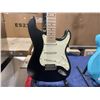 Image 2 : SLICK BLACK WOOD BODY 6 STRING ELECTRIC GUITAR WITH MAPLE NECK