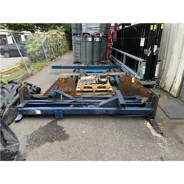 HYDRO-TEK BLUE 8' HYDRAULIC 2 POST 4 POINT AUTOMOTIVE VEHICLE HOIST *DISASSEMBLED FOR TRANSPORT*