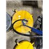 Image 2 : YELLOW ELECTRIC BLUE HANDLE MOBILE FLOOR CLEANER