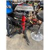 Image 2 : RED HYDRAULIC MOBILE HEAVY DUTY INDUSTRIAL TRANSMISSION JACK & STAINLESS STEEL FRAMED GAS LIFT