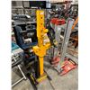 Image 2 : HINRAINBOW YELLOW 1T PEDAL TYPE SHOCK ABSORBER WORK STAND