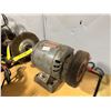 Image 3 : CRAFTSMAN C892.I834 GREY COMMERCIAL ELECTRIC CORDED 1/2HP BENCH GRINDER