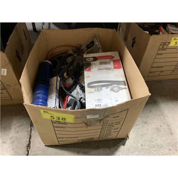 BOX OF ASSORTED FAN BELTS & AUTOMOTIVE VEHICLE PARTS