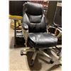 Image 2 : BLACK MOBILE GAS LIFT OFFICE CHAIR