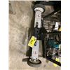 Image 2 : 24" INDUSTRIAL MAGNETIC 2 WHEEL BROOM TOOL