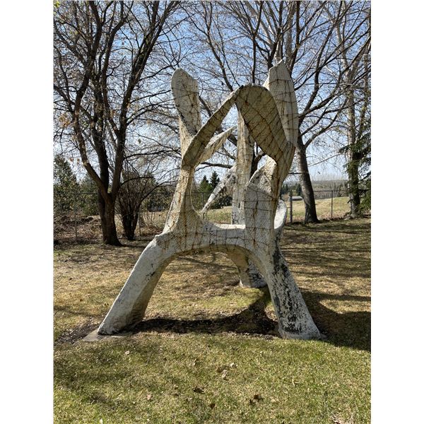 Giant Concrete Art Sculpture - Would require Crane to Remove