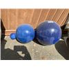 Image 1 : Three Matching Blue Garden Balls