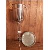 Image 2 : Ice Bucket With Stand And Drink Tray
