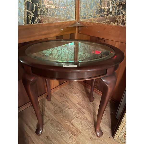 Side Table 26L x 20D x 25H