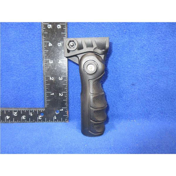 ATI Forend Pistol Grip