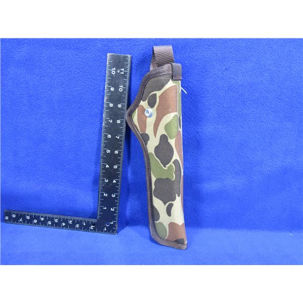 Smith & Wesson Camo Belt Holster - Size 28