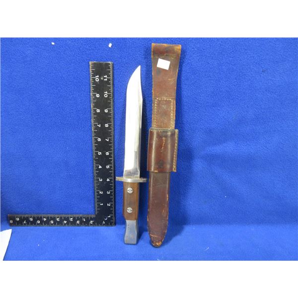 Ross Rifle Co. Bayonet with Leather Sheath