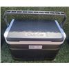 Image 2 : Six Pack Club Car Cooler
