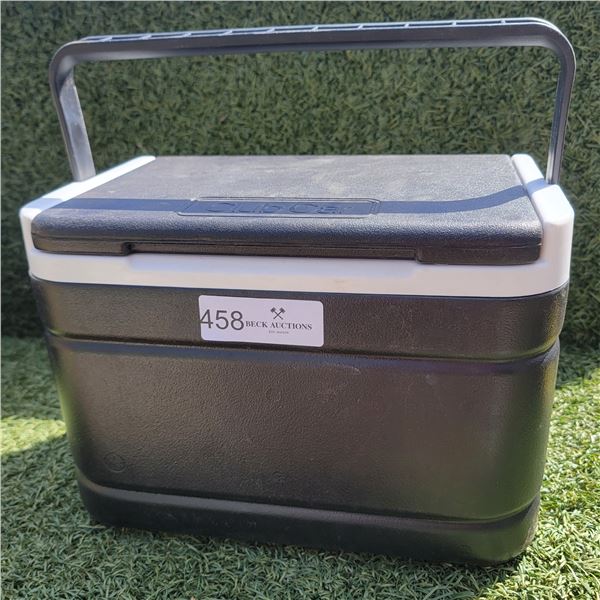 Six Pack Club Car Cooler