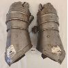 Image 2 : PAIR OF MEDIEVAL STYLE GAUNTLETS