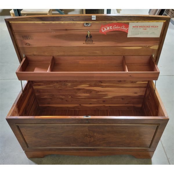 LANE CEDAR CHEST - SEE ALL PICS