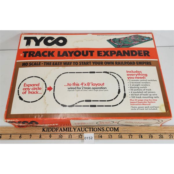TYCO TRACK LAYOUT EXPANDER SET - Kidd Family Auctions