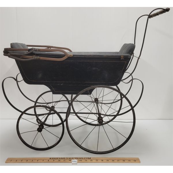 ANTIQUE PRAM 