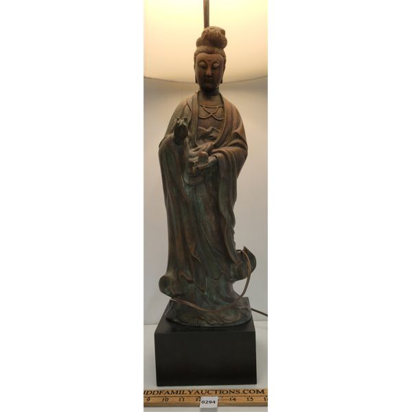 ASIAN DESIGN BRONZE TABLE LAMP