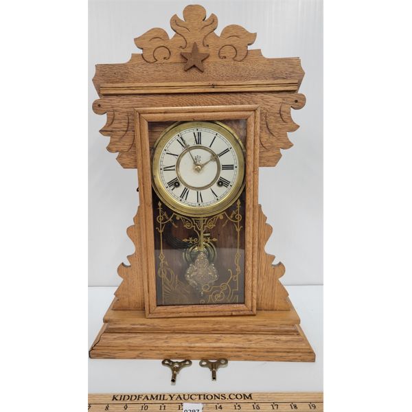 GINGERBREAD MANTLE CLOCK