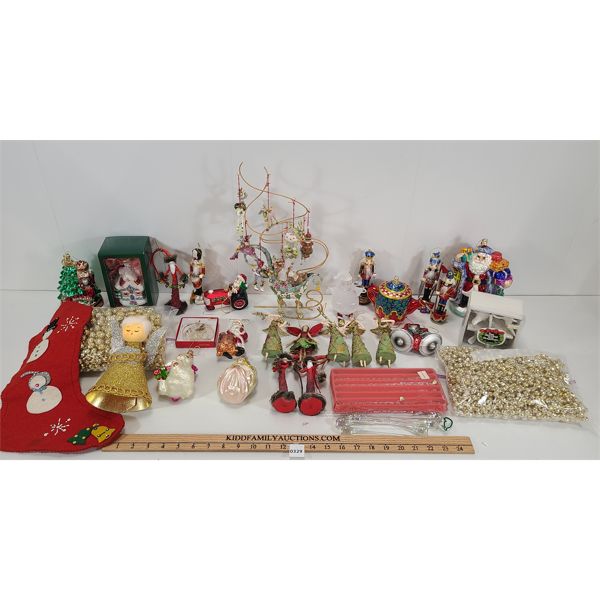 JOB LOT - MISC CHRISTMAS ORNAMENTS