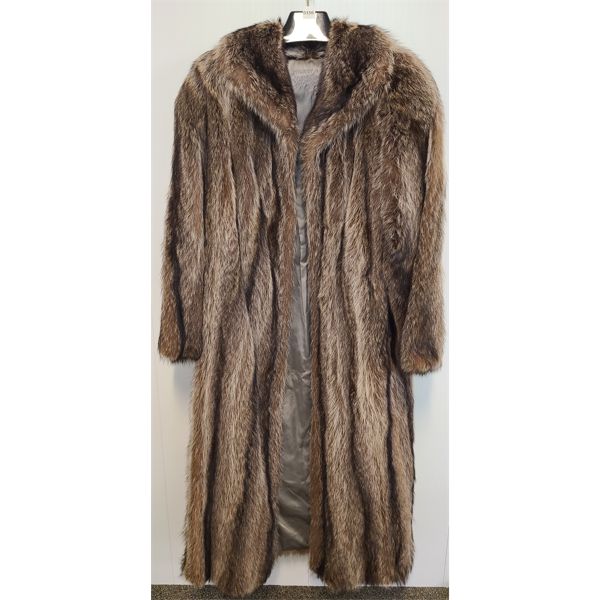 KELMANS TORONTO FOX FUR COAT 