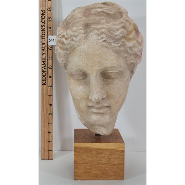 ROMAN STYLE WOMENS HEAD BUST W/ BASE