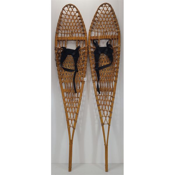 PAIR OF VINTAGE SNOWSHOES