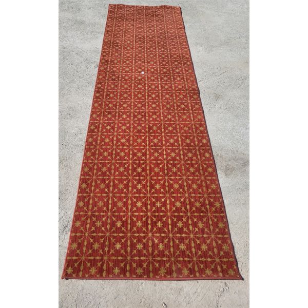 PATTERNED FLOOR RUNNER RUG 