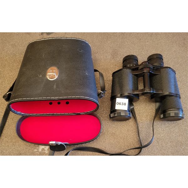 SKYLINE 7.5 DEGREE BINOCULARS W/ CARRYING CASE