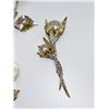 Image 11 : FOUR 4 VINTAGE FLOWER BROOCHES WITH ONE GF CARVED FLOWER BROOCH