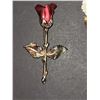 Image 5 : FOUR 4 VINTAGE FLOWER BROOCHES WITH ONE GF CARVED FLOWER BROOCH