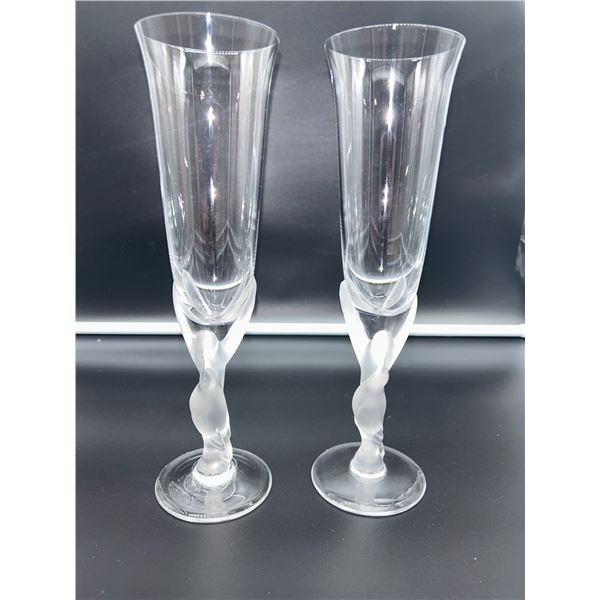 PAIR OF FABERGE KISSING DOVES CRYSTAL CHAMGPANE GLASSES