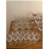 Image 2 : Collection of Glassware